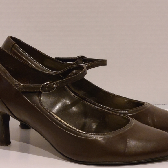 East 5th Ave Heels - Picture 13 of 13